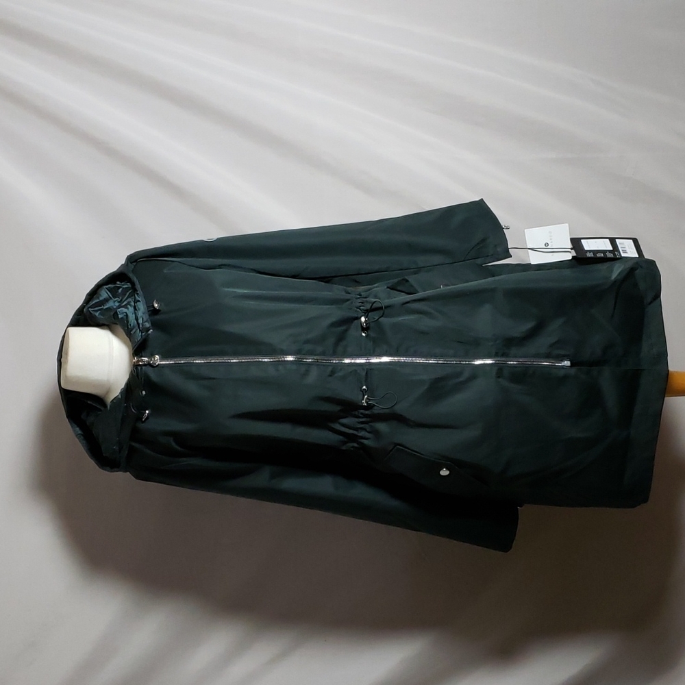 NEW Bernardo Hooded Parka